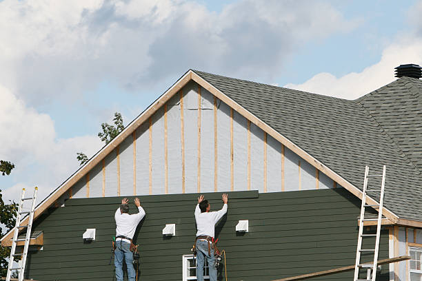 Professional Siding technician working in Clemmons, NC
